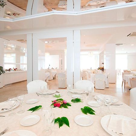 Hotel Excelsior วาสโต ภายนอก รูปภาพ