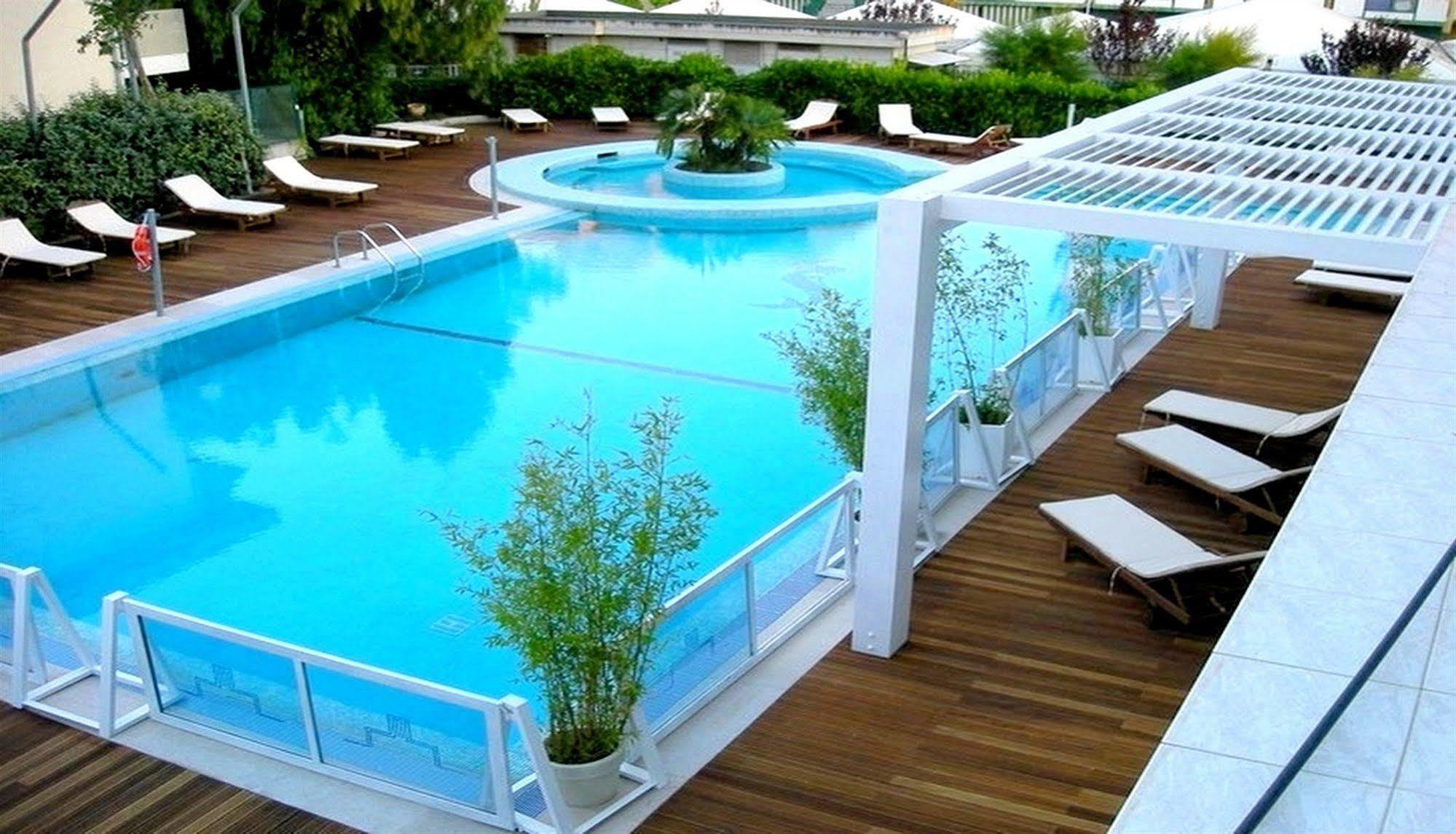 Hotel Excelsior วาสโต ภายนอก รูปภาพ